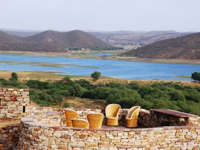 Découverte de luxe au Rajasthan en Royal Enfield, de Dholpur à Ramathra - Circuit moto haut de gamme.