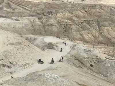 Journée de repos à Lo Manthang – Explorez les sites historiques de l'ancienne capitale de Mustang, y compris les monastères et le palais royal.