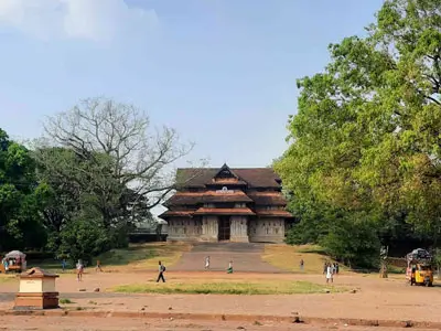 Road trip à moto d'Ooty à Thrissur - Imprégnez-vous de la culture du Kerala en Royal Enfield.