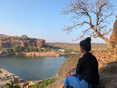 Road trip à moto de Dandeli à Badami - Explorez les trésors culturels et les panoramas impressionnants du Karnataka avec votre Royal Enfield.