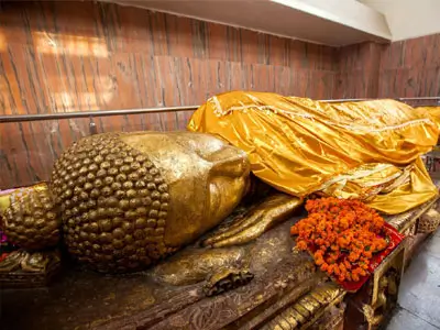 Temple Mahaparinirvana à Kushinagar, site où Bouddha est entré dans le Nirvana complet