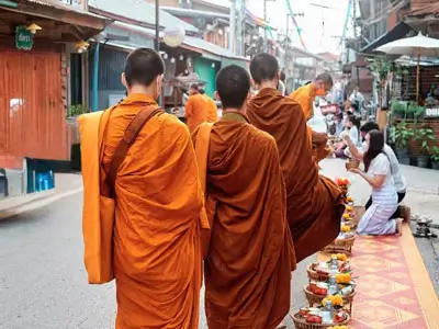 Off-the-beaten-path route to Chiang Kham, discovering authentic Tai Lue architecture and culture